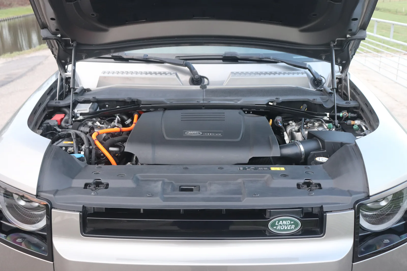 Land Rover Defender P400e 110 X-Dynamic HSE — foto 65