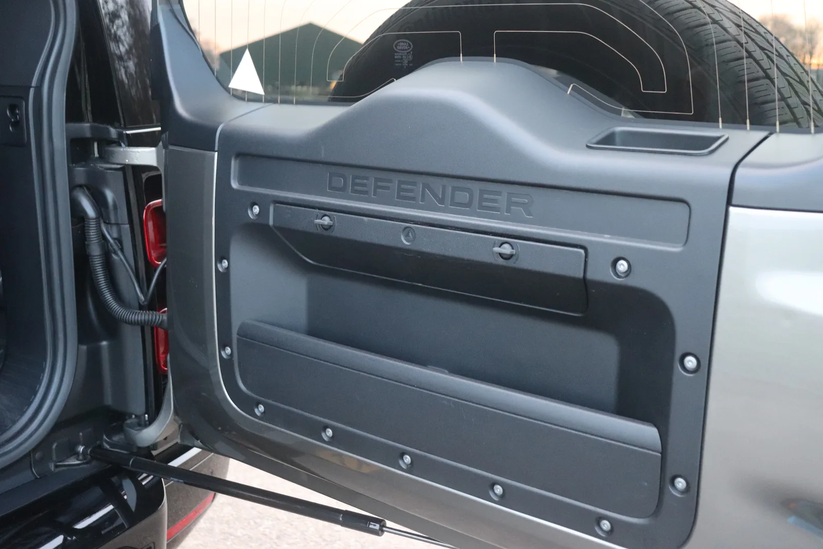 Land Rover Defender P400e 110 X-Dynamic HSE — foto 66