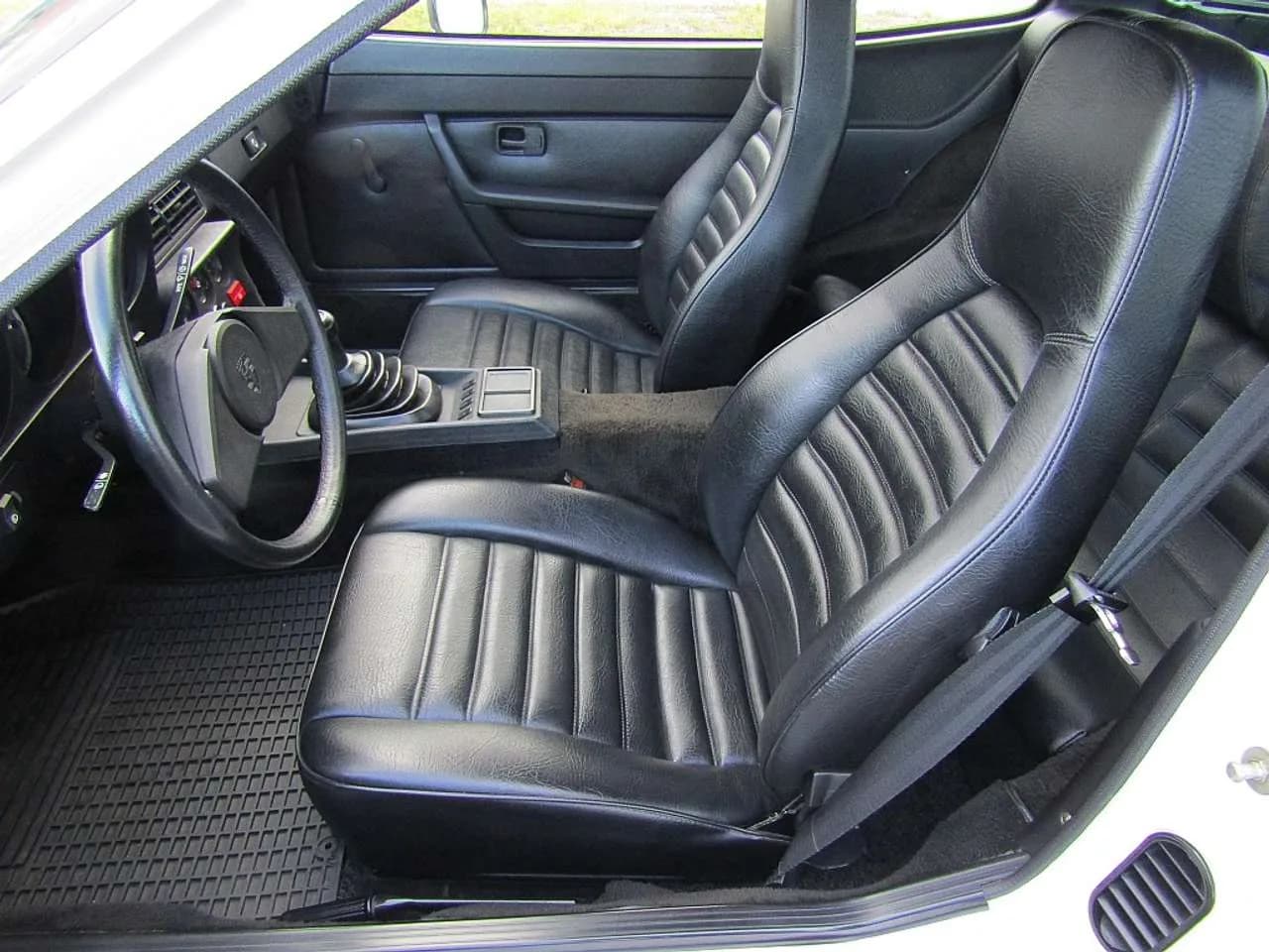 Porsche 924 2.0 1979 — foto 1