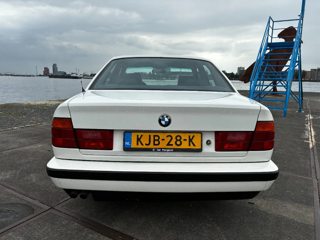 BMW E34 525i Sedan 1993 — foto 5