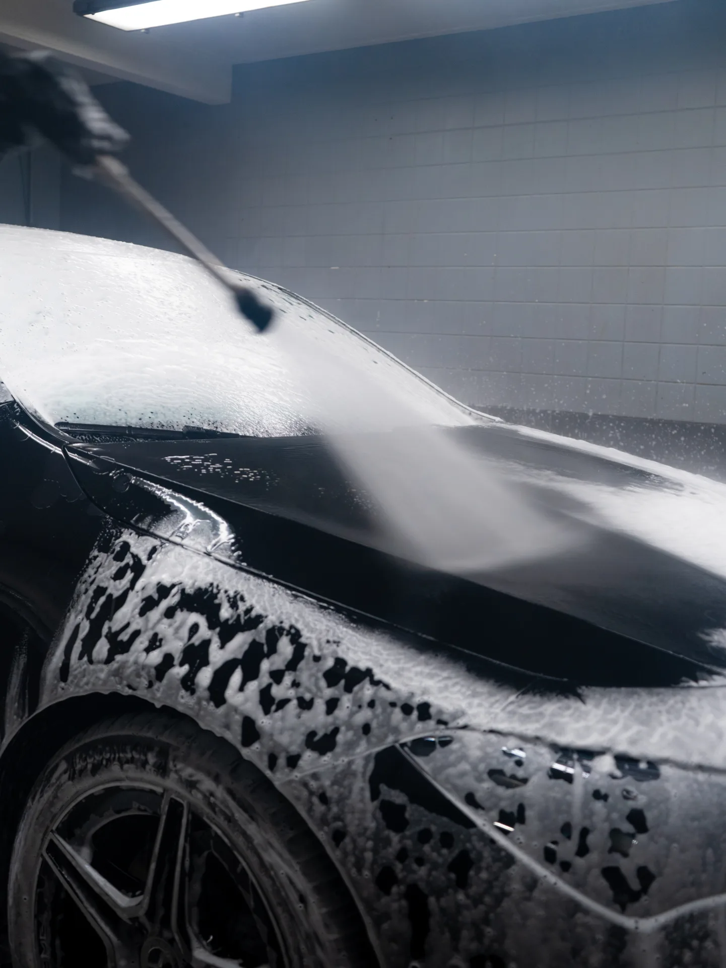 Detailing specialist aan het werk