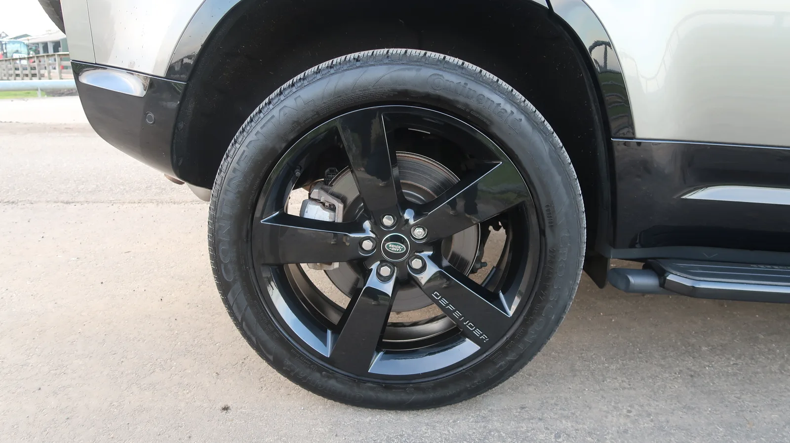 Land Rover Defender P400e 110 X-Dynamic HSE — foto 2