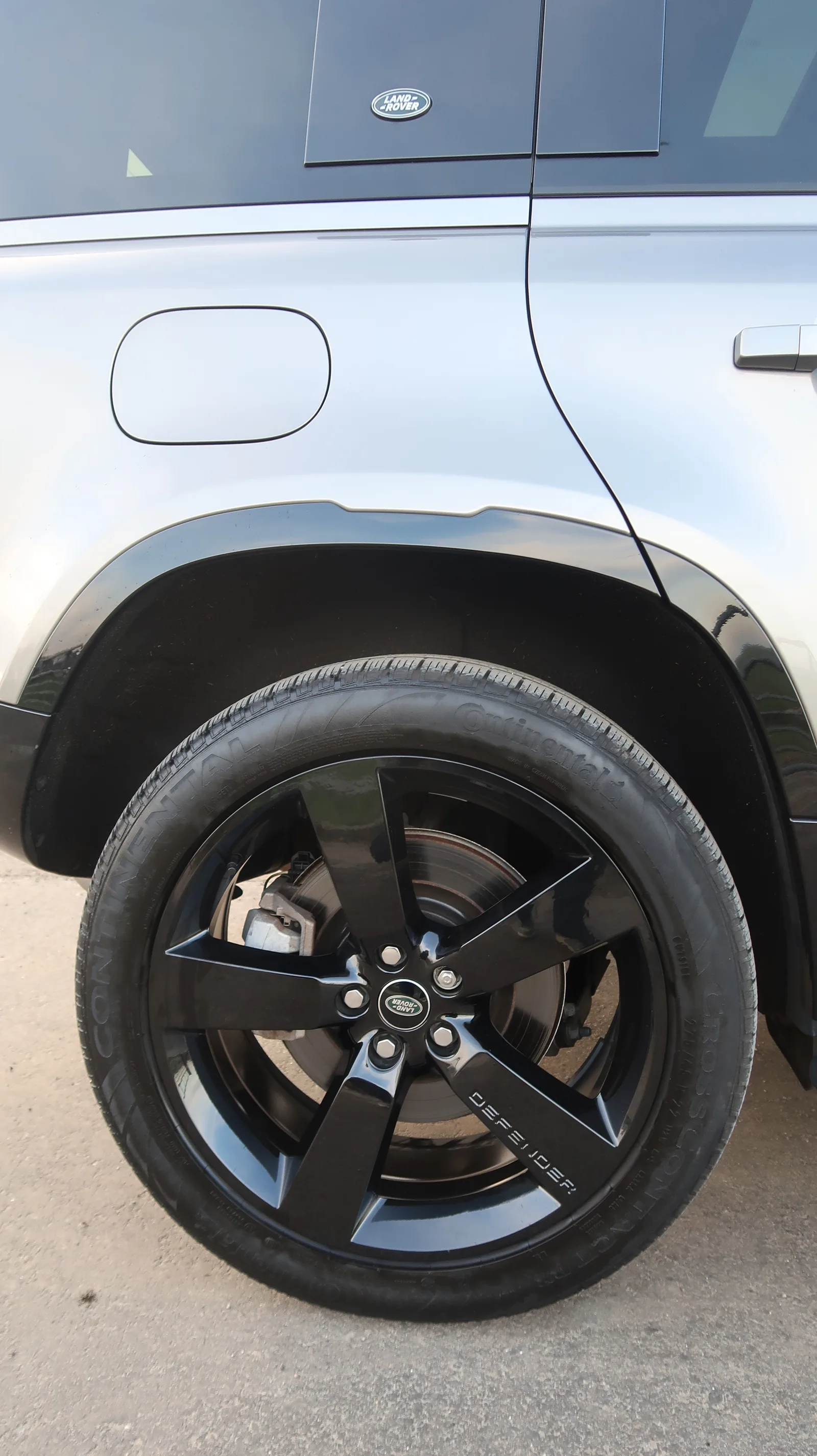 Land Rover Defender P400e 110 X-Dynamic HSE — foto 3