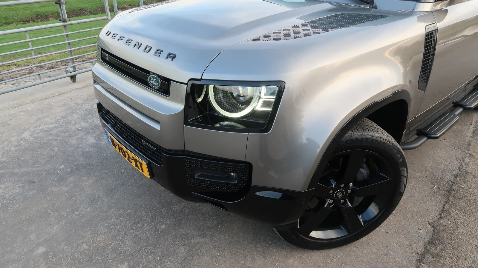 Land Rover Defender P400e 110 X-Dynamic HSE — foto 5