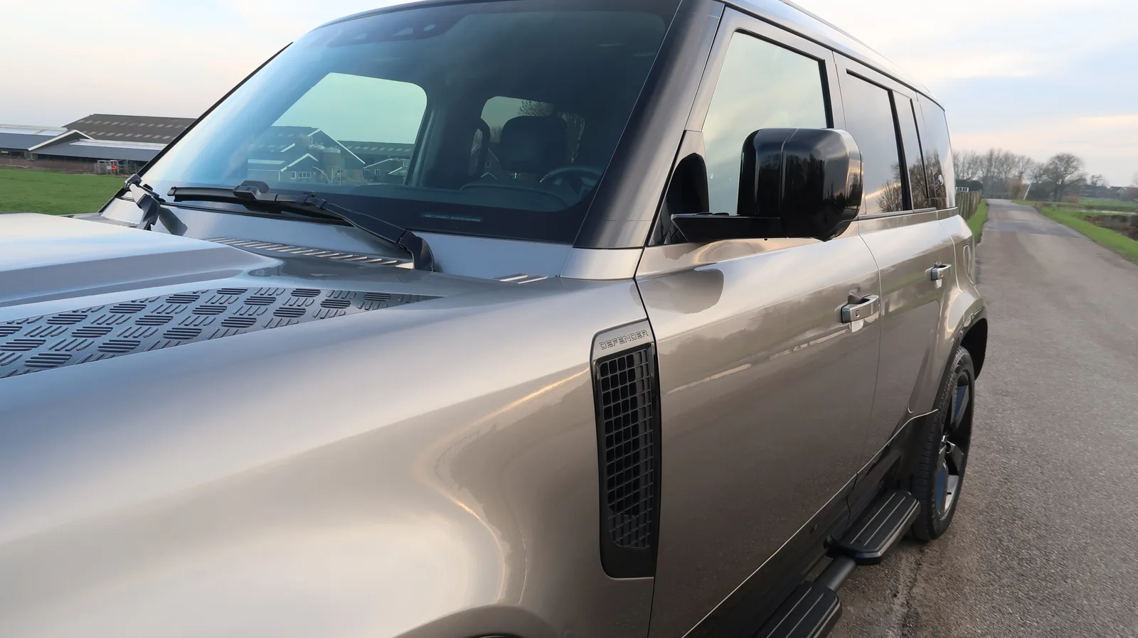 Land Rover Defender P400e 110 X-Dynamic HSE — foto 8