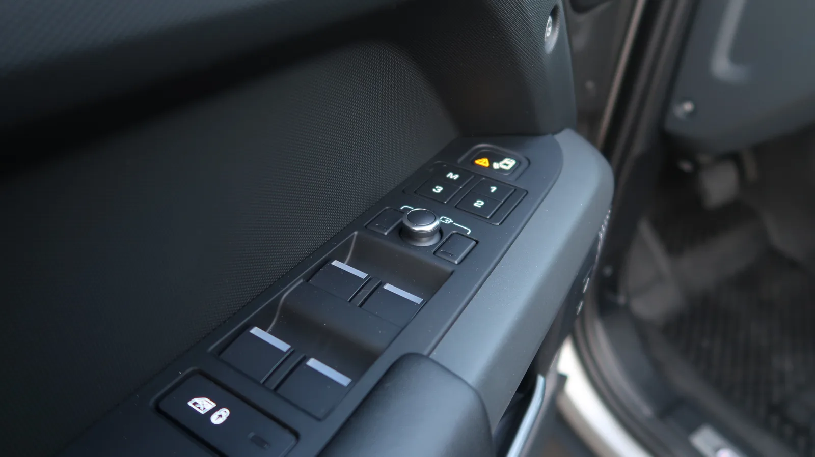 Land Rover Defender P400e 110 X-Dynamic HSE — foto 26