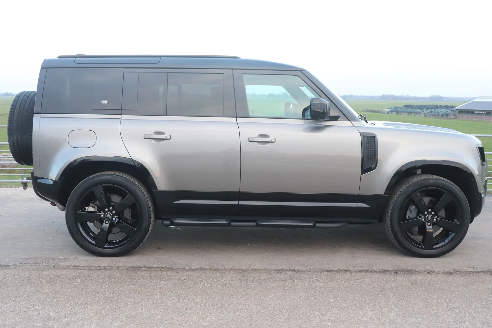 Land Rover Defender P400e 110 X-Dynamic HSE — foto 59