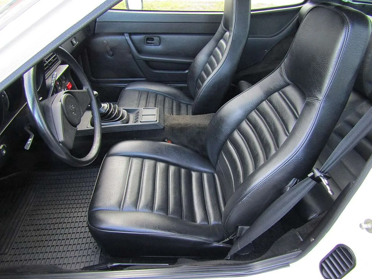 Porsche 924 2.0 1979 — foto 1